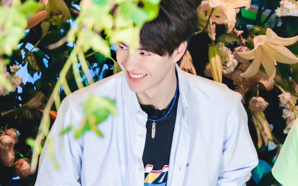 王一博-治愈系笑容