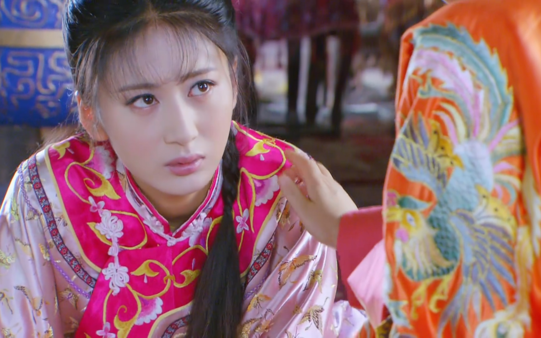 钱塘传奇:皇后毒打宫女,自己却觉得疼,一看竟是失散多年的女儿