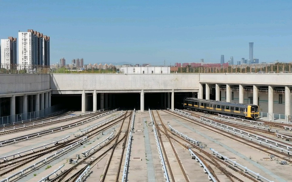 7号线焦化厂车辆段出入线及列车出入库情况实录(同行者:河马艾尔温70)