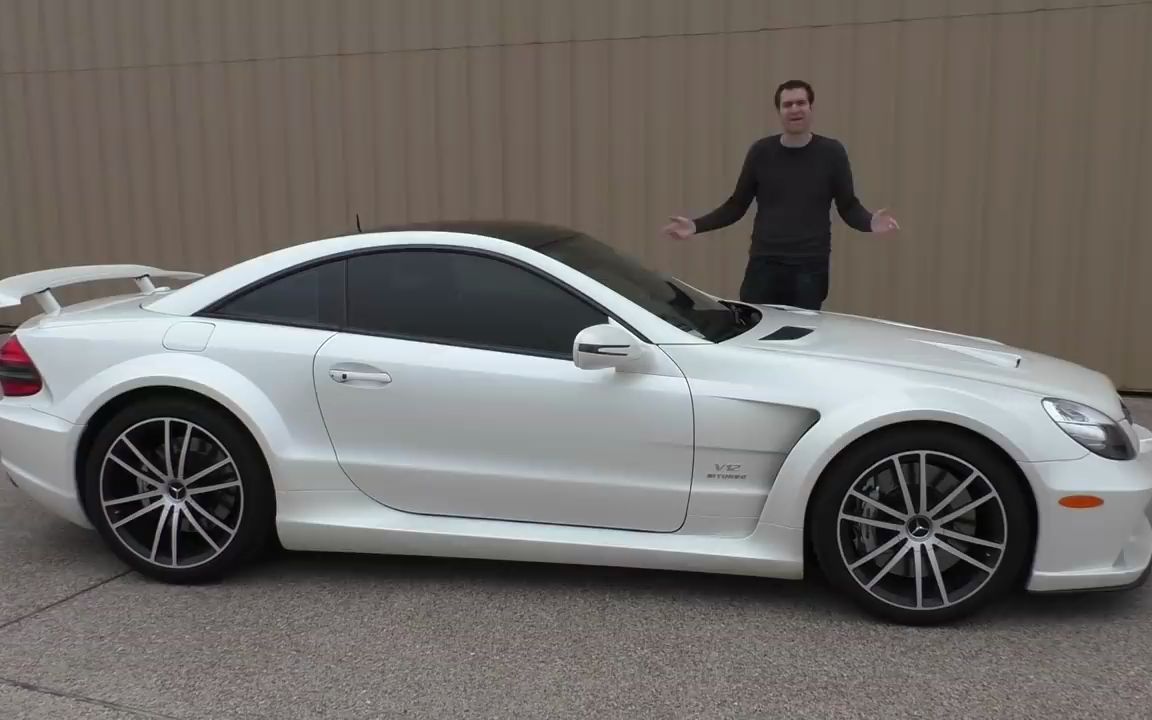 奔驰sl65amg黑色系列价值30万美元