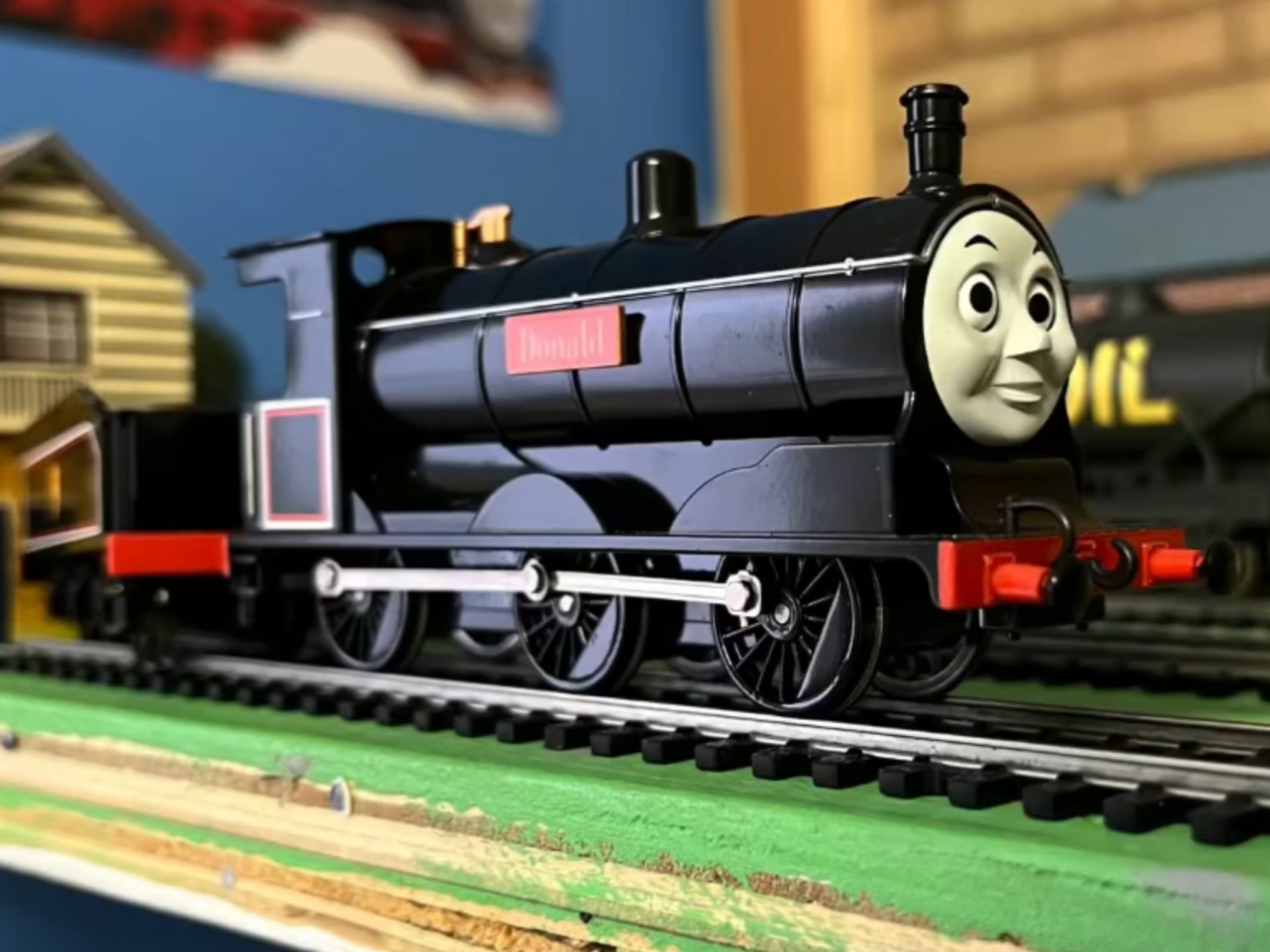 霍恩比百万城火车模型摆拍托马斯小火车场景搬运hornby
