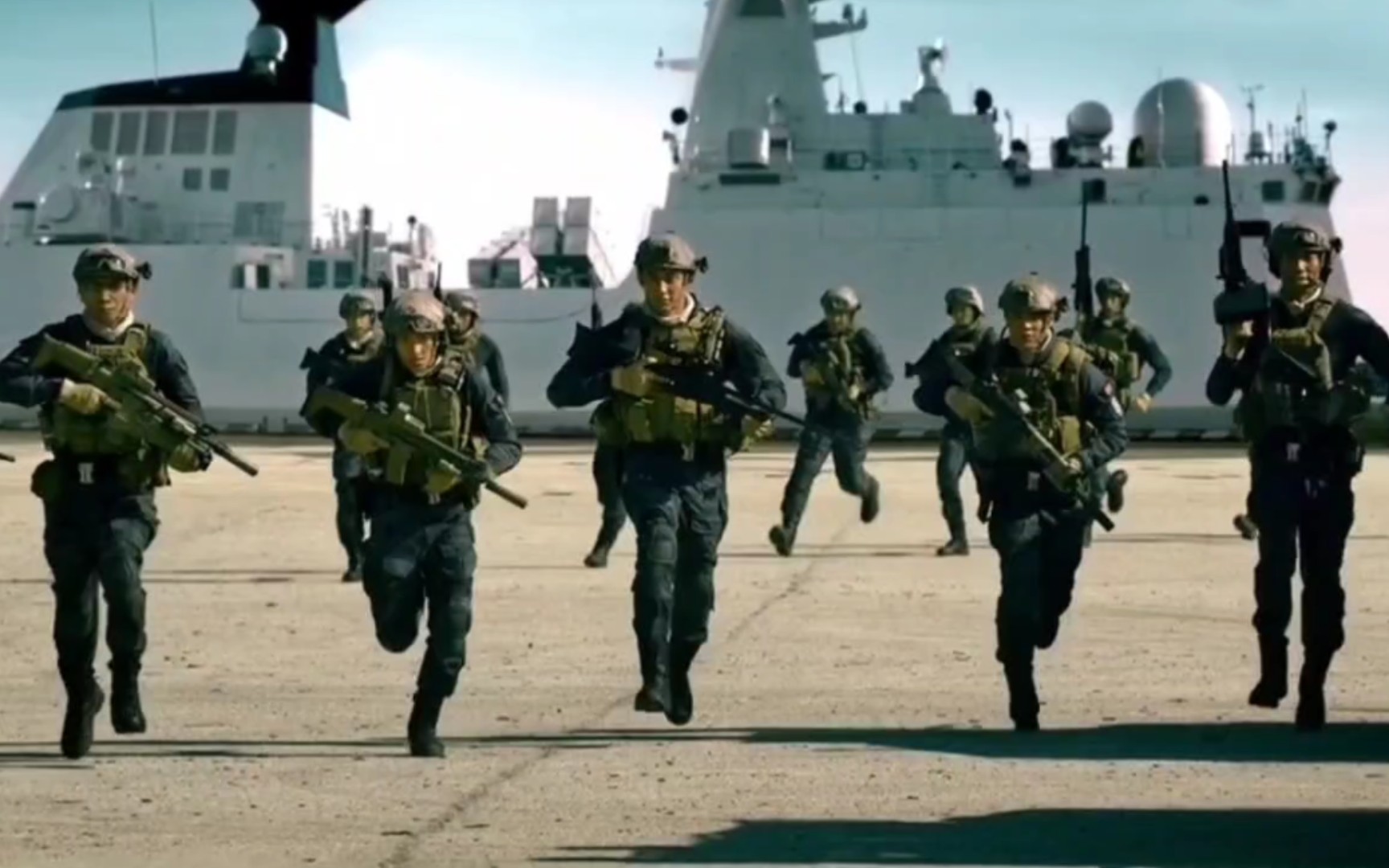 耗资几个亿的中国枪战动作大片看完让人热血沸腾