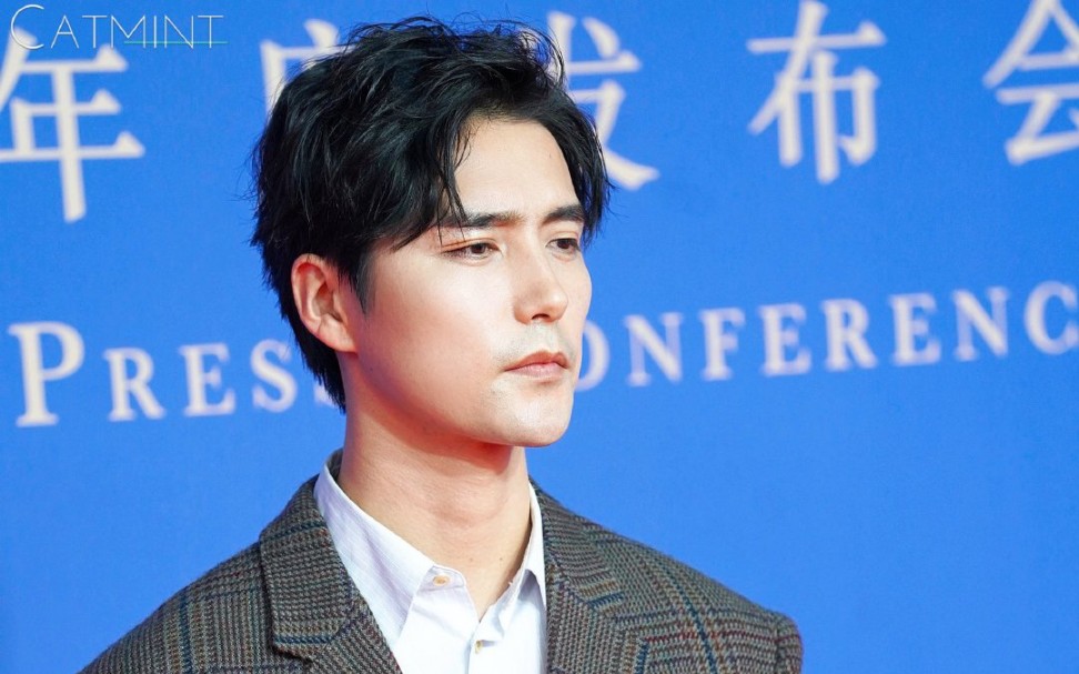 纳木海小嘎来啦,这身也太帅了点