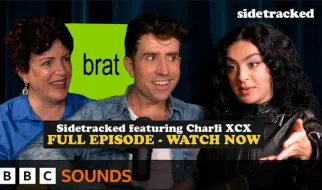 Download Video: [中字] Charli XCX分享她在中国上节目的尴尬经历 feat.张靓颖 [全程高能]