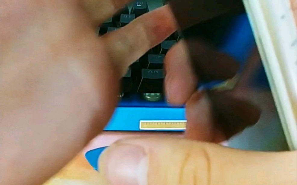 Iphone 6p摄像头抖动修复。