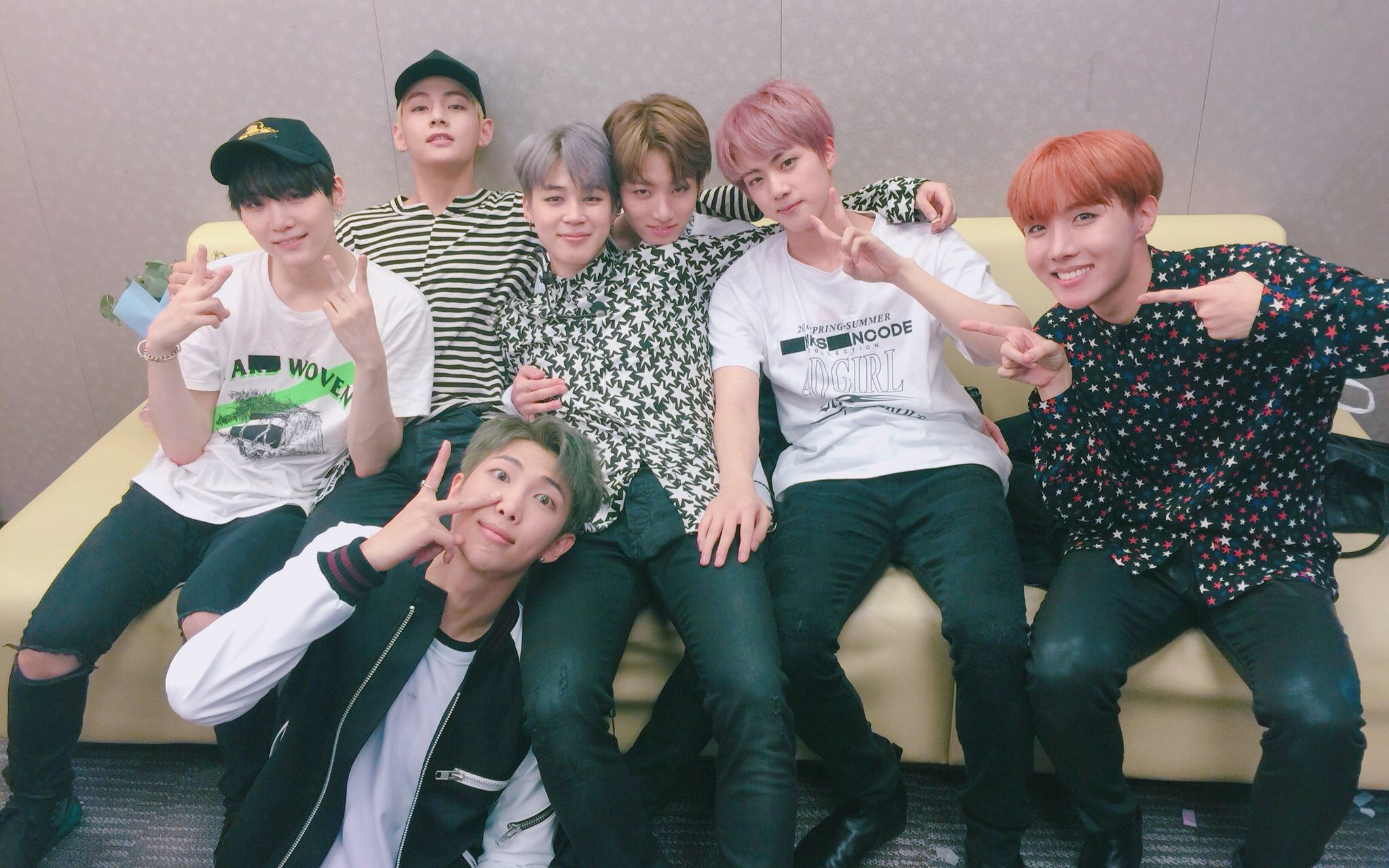 【防弹少年团】第二张迷你专辑《skool luv affair》拆专现场