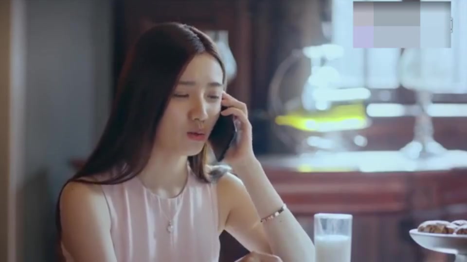 秦岭神树:霍秀秀打电话给解雨臣,最终还是忍住了那句话_哔哩哔哩_bili