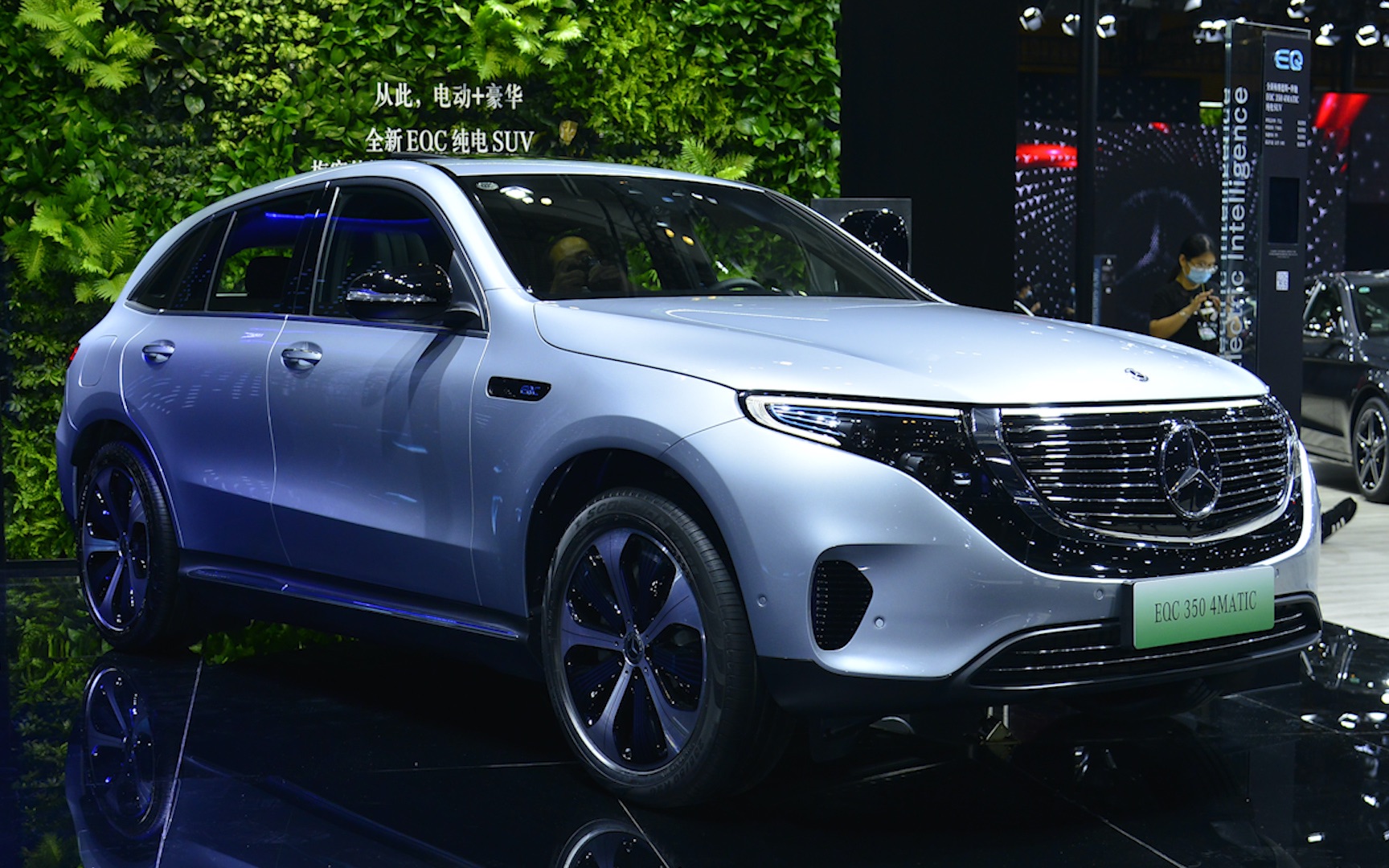 北京奔驰eqc 350正式上市 售价49.