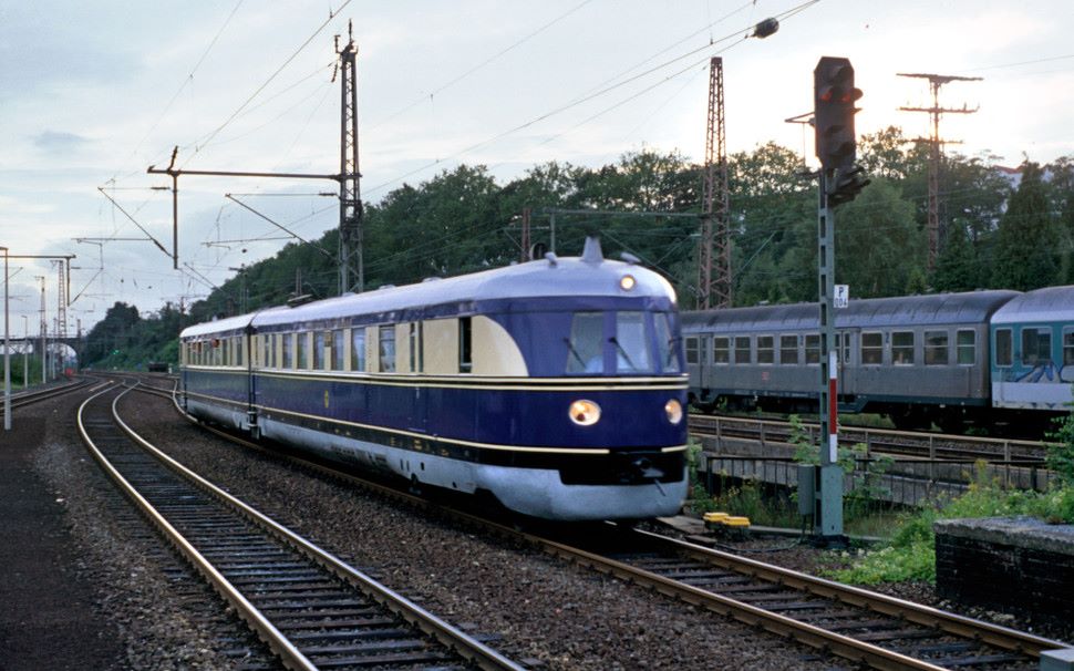 德铁生肉纪录片飞翔的汉堡人列车1932