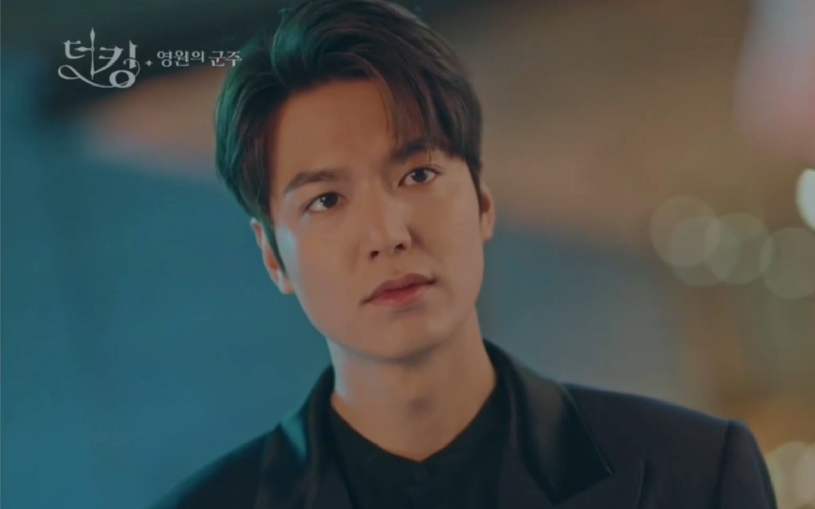 活动作品theking永远的君主第五集神级玛丽苏场景男主乘着直升机来救