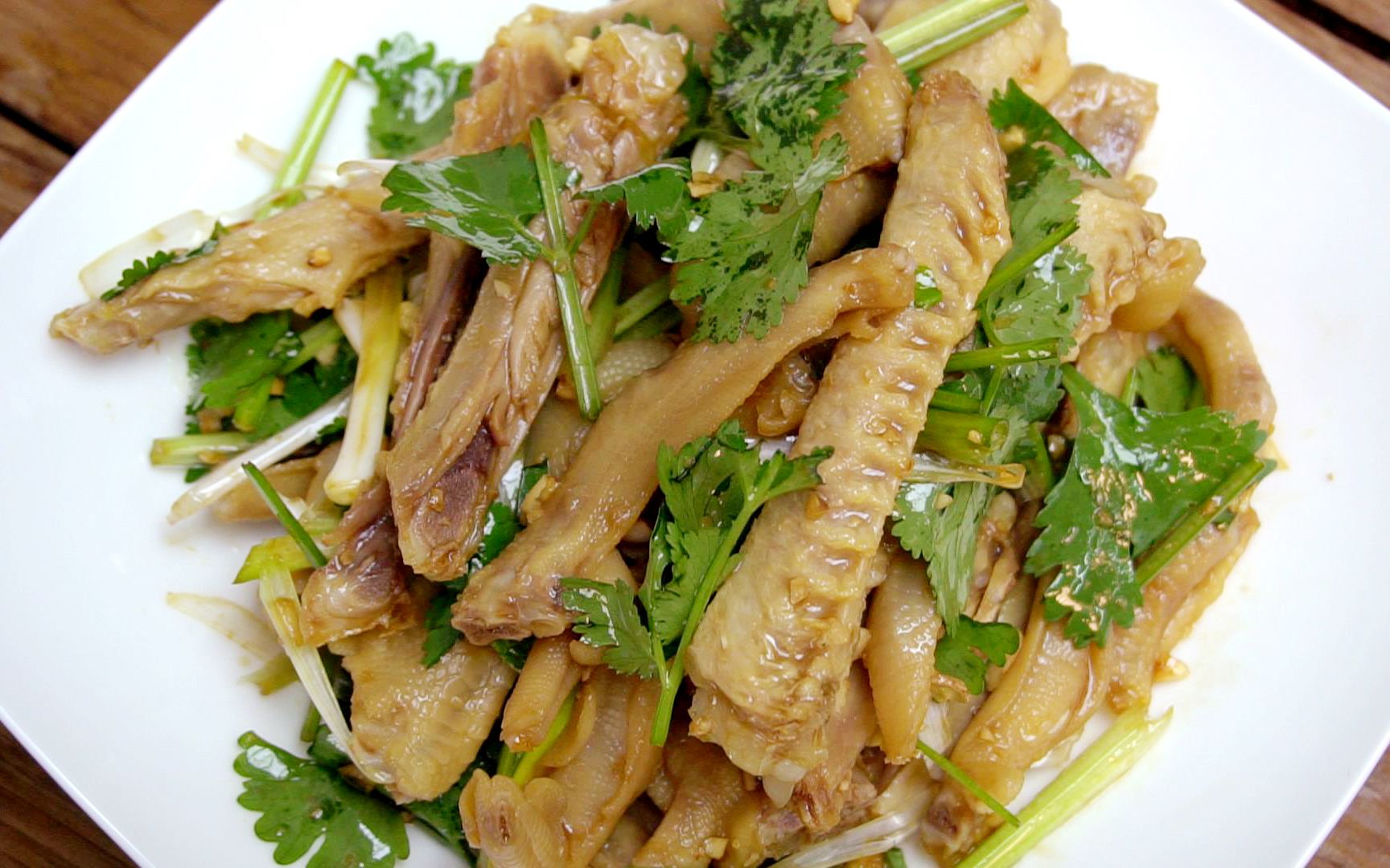 【沙姜捞掌翼】年夜饭最爱的鸭掌翅吃法,做法简单,鲜香味美,吃一口