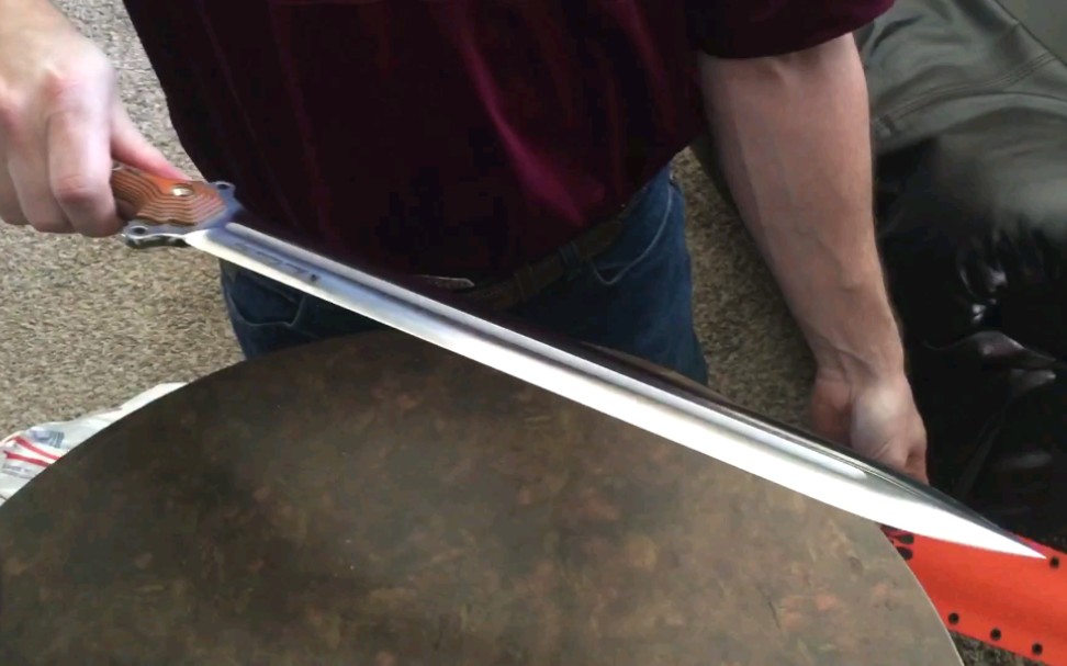 [图]【巴斯】Busse Gladius Unboxing 罗马剑 开箱