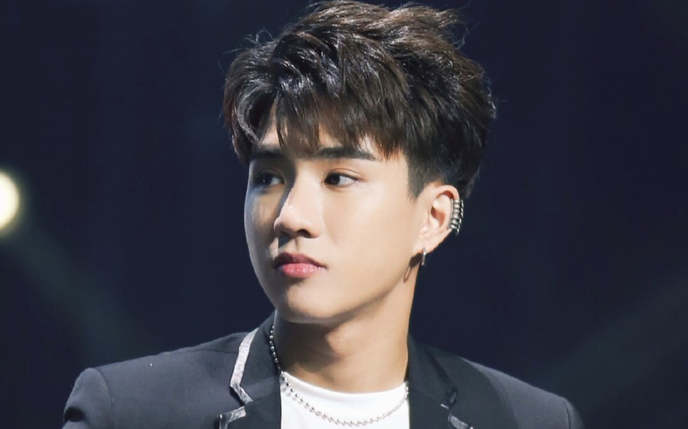 王俊勇perth20201026bfproject发布会hellodoctor官方完整版本饭拍