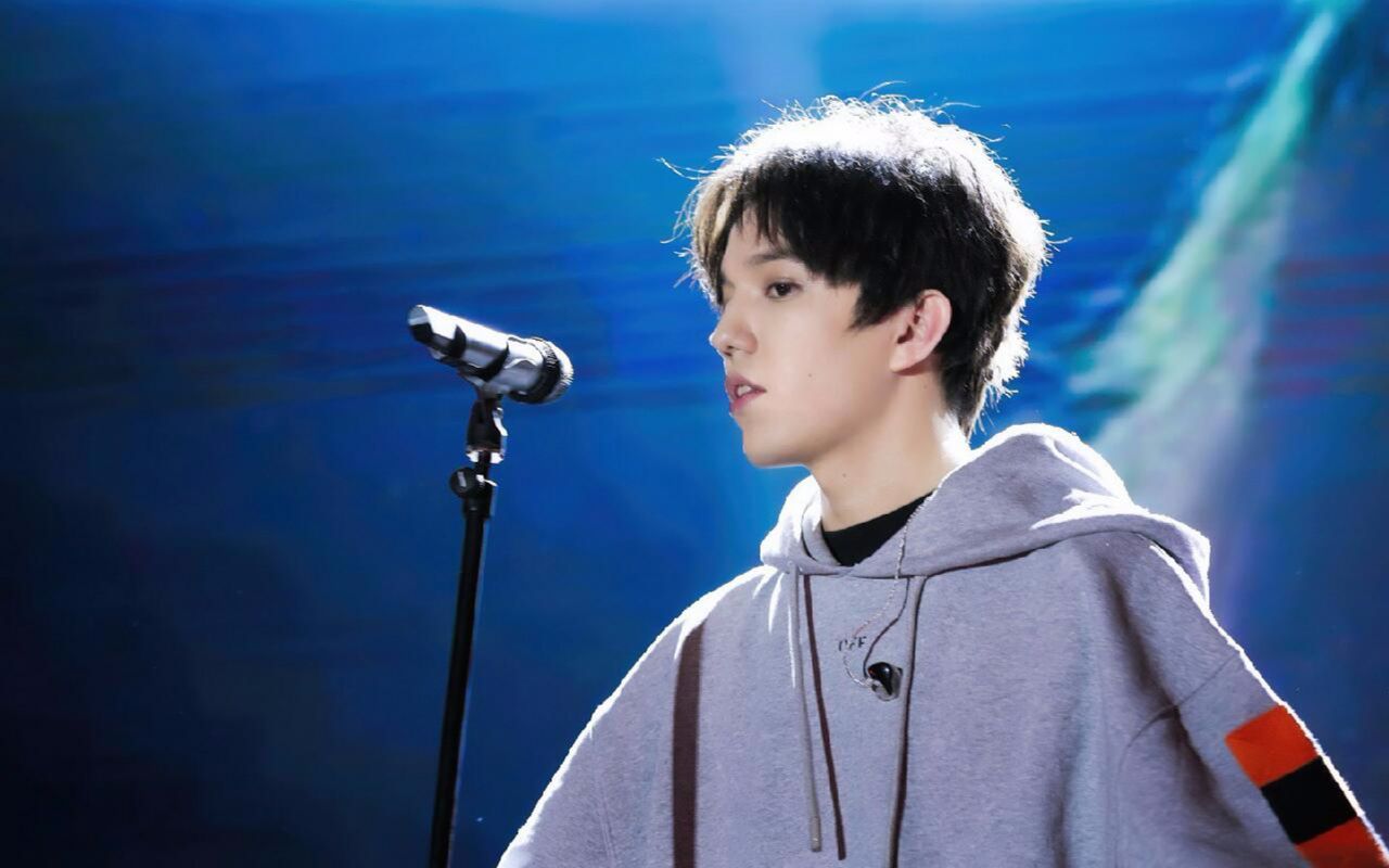 迪玛希carmen纸醉时代的少年