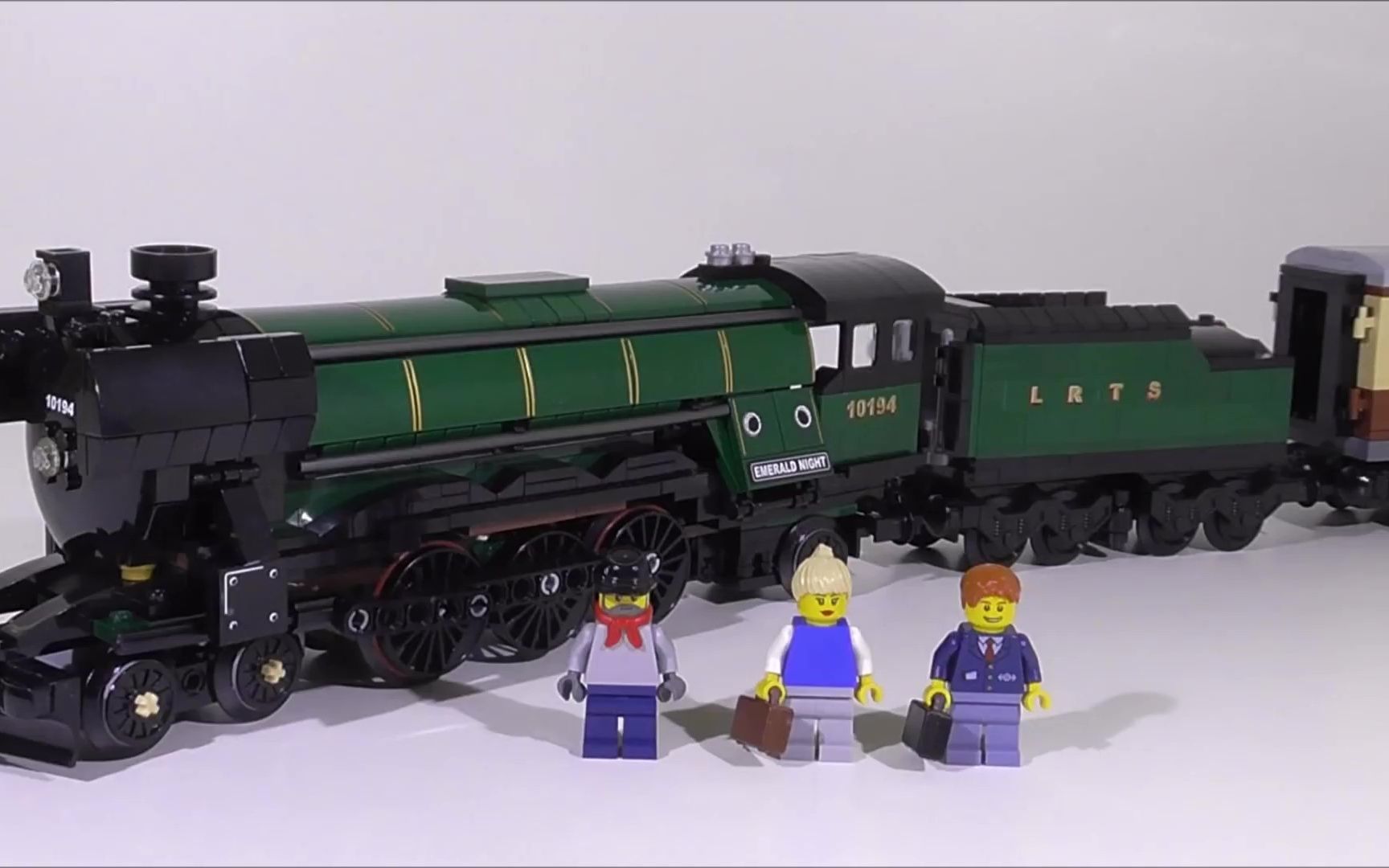 [austrianbrickfan] 乐高速拼 10194 翡翠之夜火车 如何改装动力