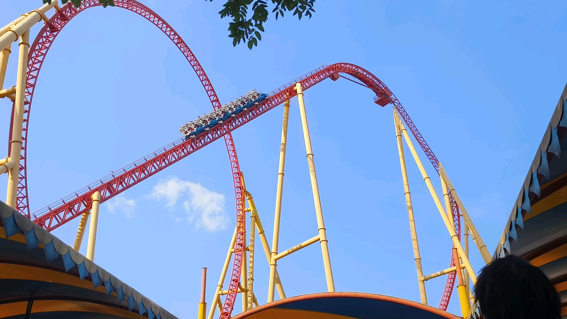 乐华闪电过山车体验