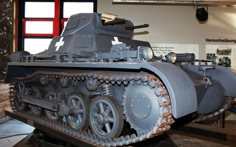 教你建西班牙内战时期使用的三种坦克