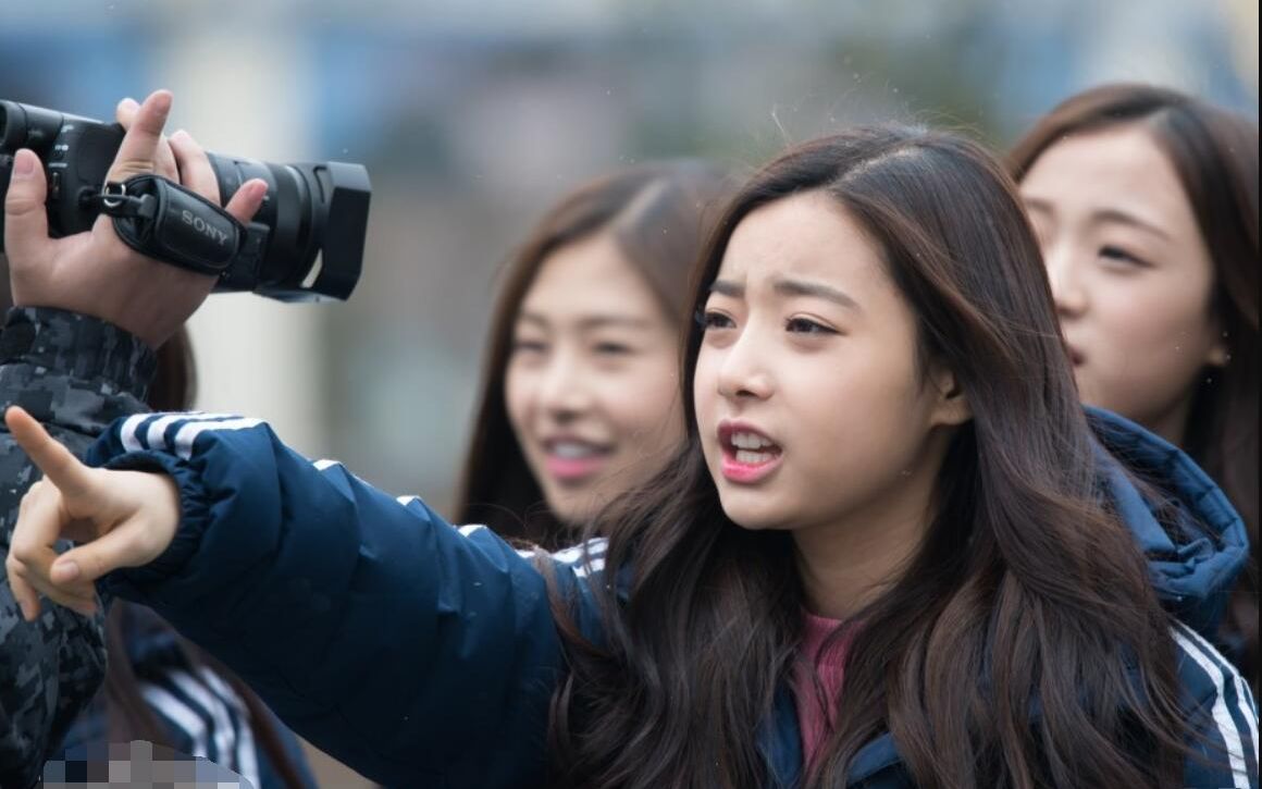 李玹珠舞台直拍混剪:萌妹,甜妹天花板?