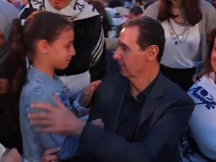 叙利亚总统巴沙尔·阿萨德与第一夫人阿斯玛·阿萨德参加在塔尔图斯