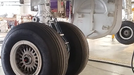 空客a320起落架收放地面测试中