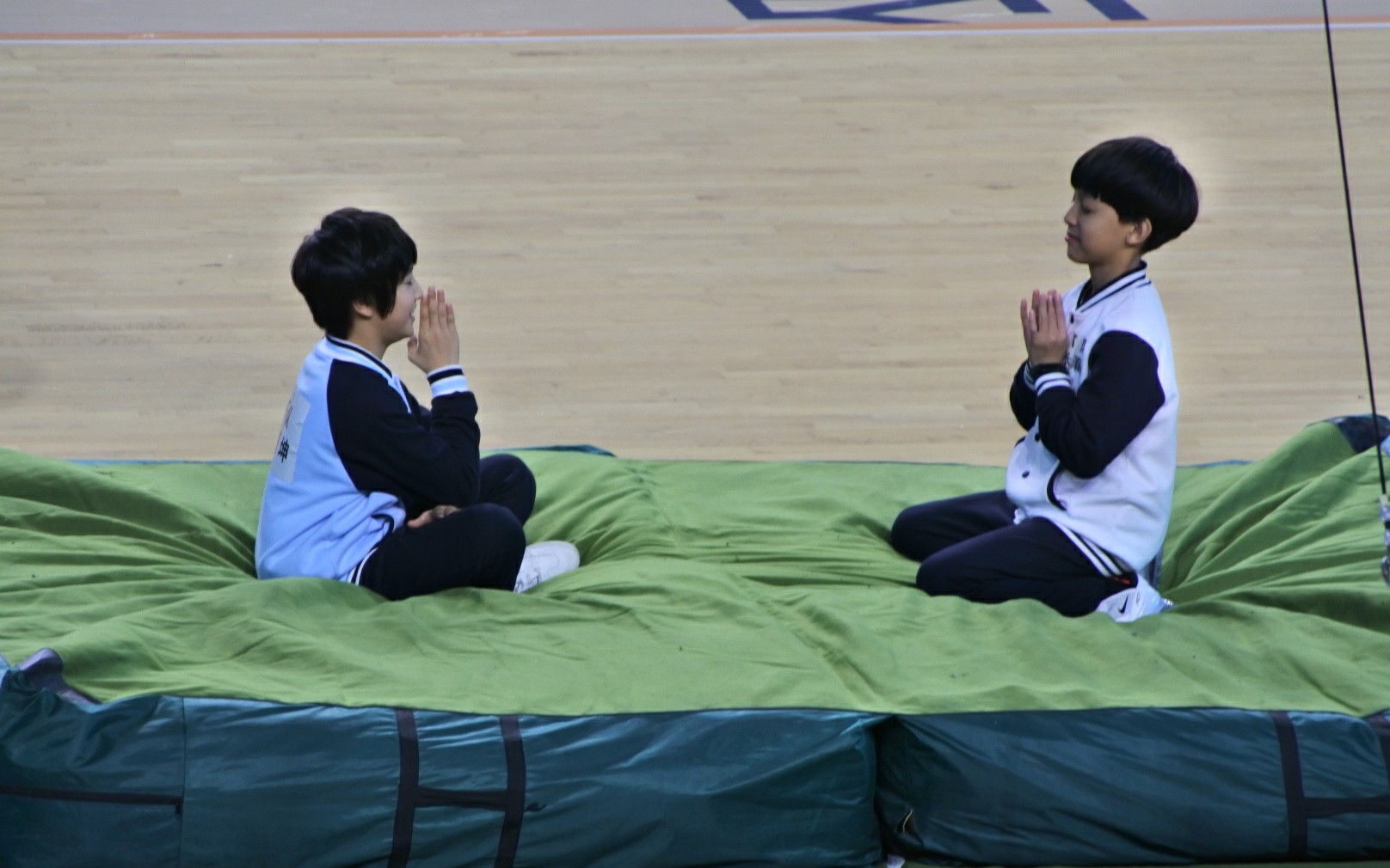 amigo》 全场最皮就是我(二三代合体冬季运动会幕间)_哔哩哔哩_bili