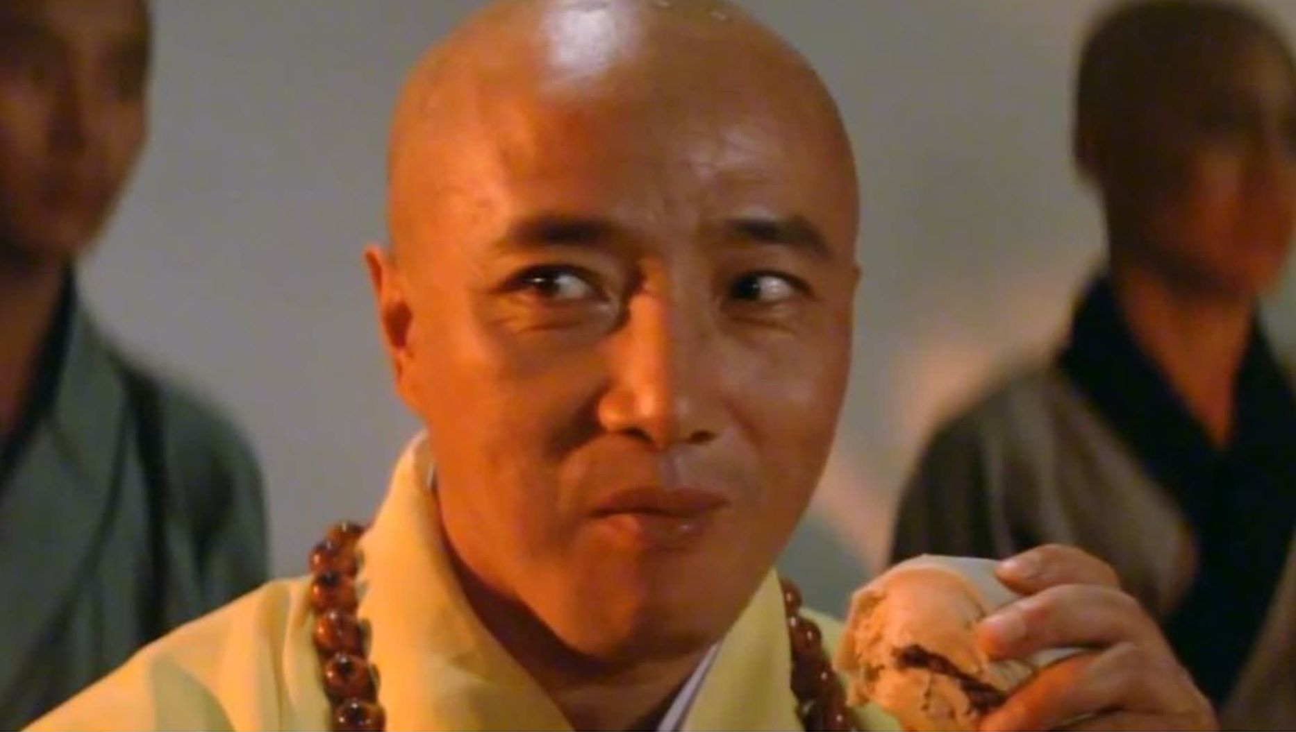 盘点和尚吃肉八大真香场面,李连杰在馒头里加料,师傅的表情真逗