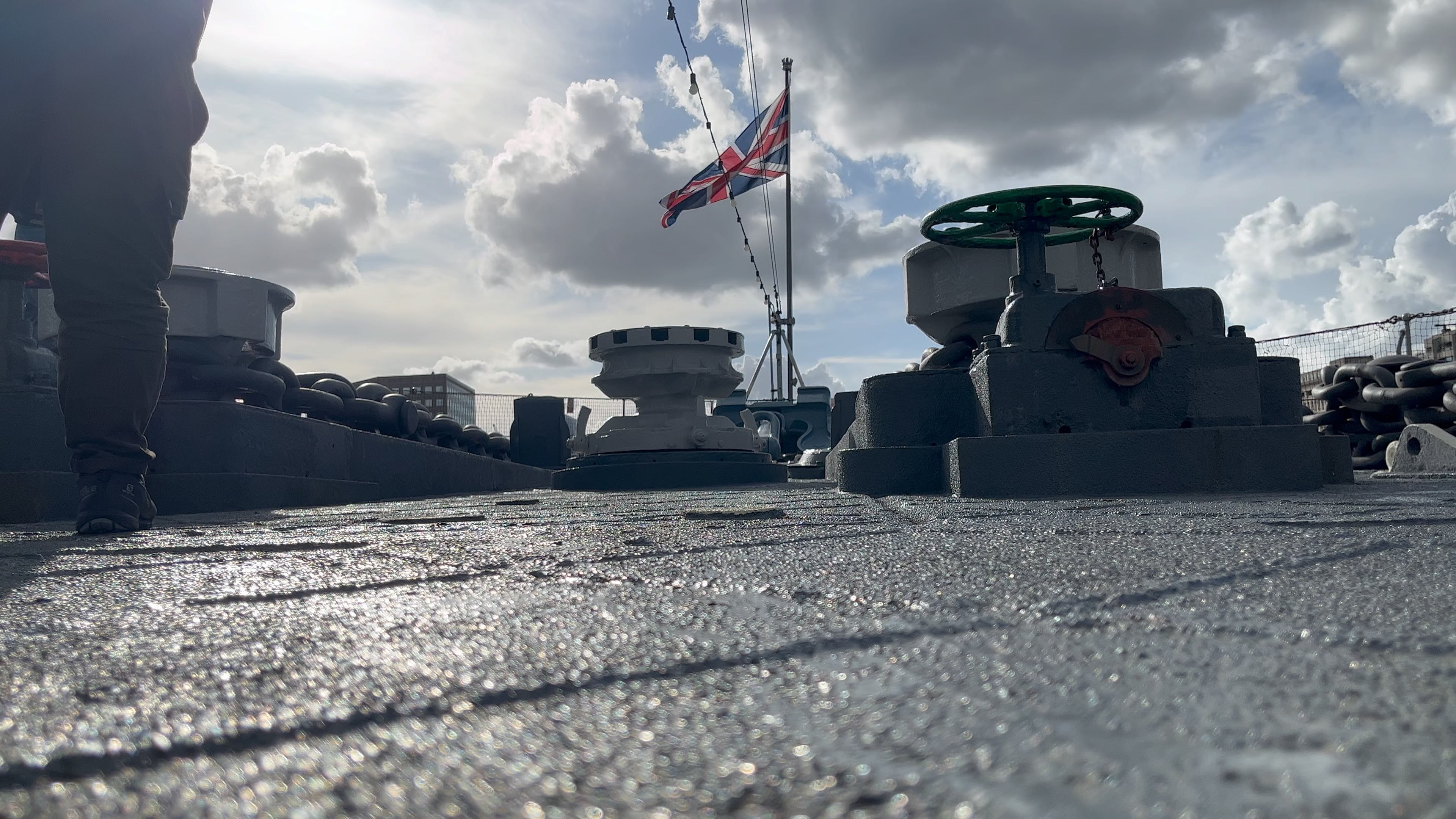 躺在女仆长的馒头上是什么样的体验?-近距离接触贝尔法斯特号巡洋舰