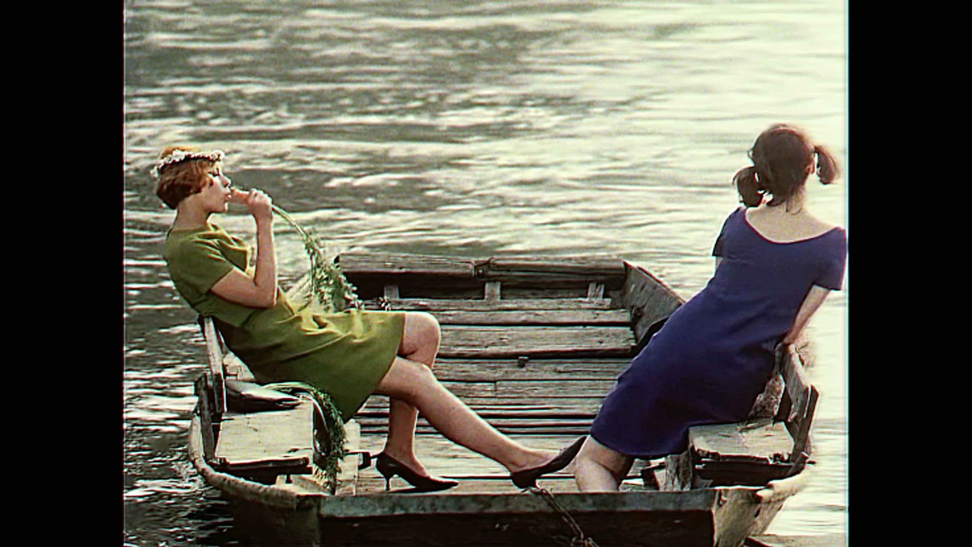 捷克电影《雏菊》|献给精神生活一团乱的人