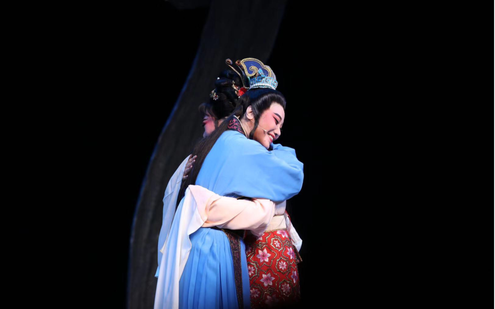 【越剧】章瑞虹,陈颖孔雀东南飞片段及谢幕