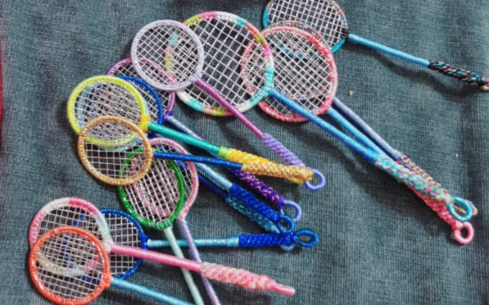 原创手工迷你羽毛球拍的做法成品效果讲解,一起diy给情侣闺蜜的独一无