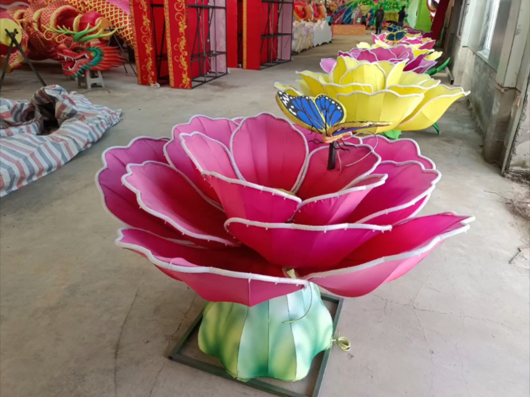 牡丹花,蝴蝶彩灯花灯灯组,唐山彩灯花灯生产工厂,自贡团队技术彩灯