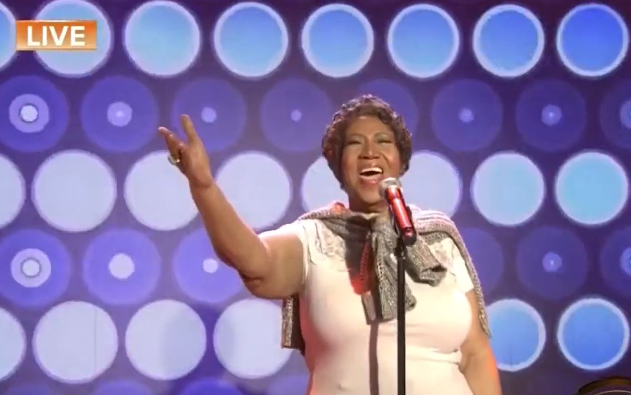 [图]【灵魂天后版Rolling In The Deep】Aretha Franklin Live 2014 Today Show