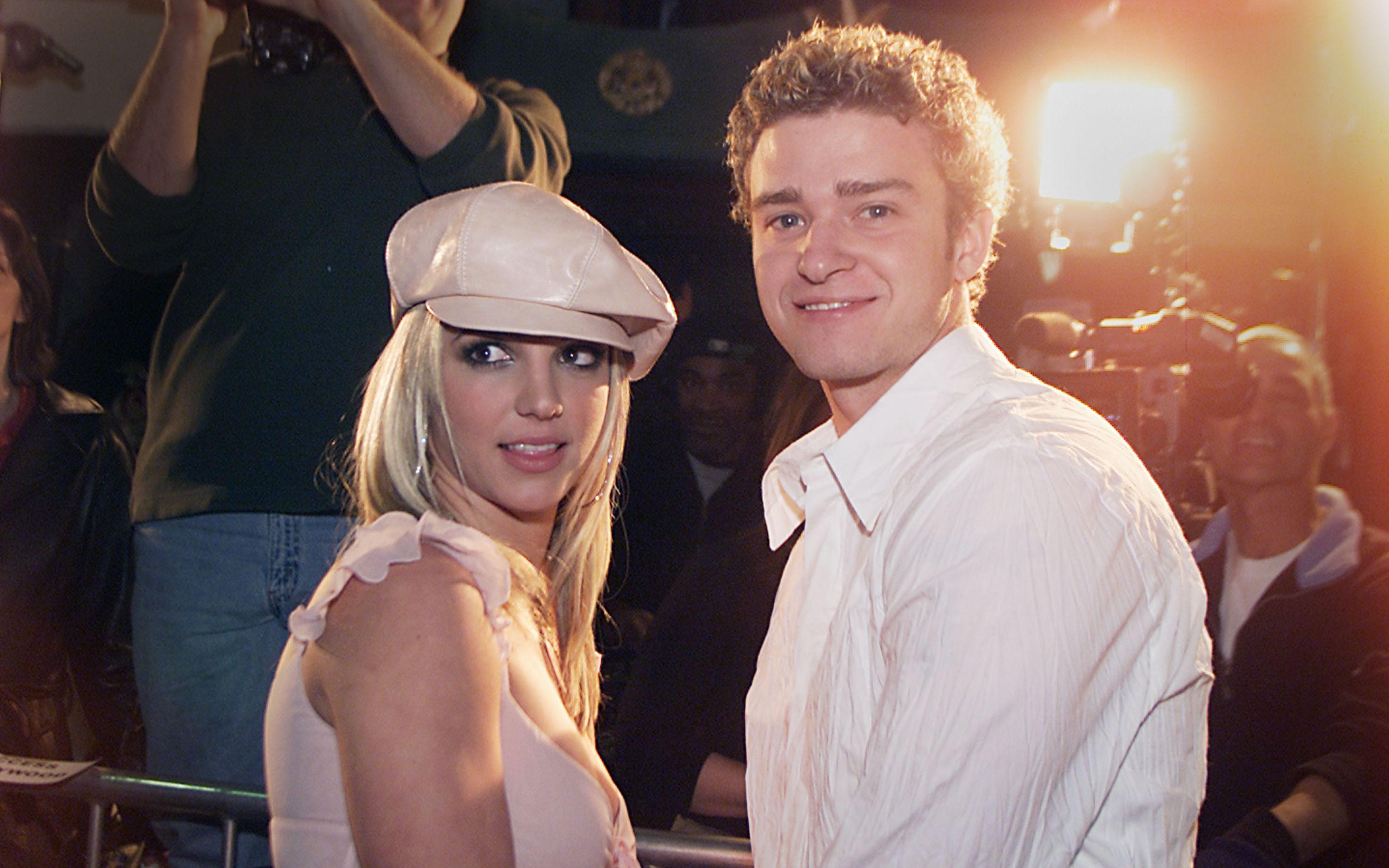 有生之年布兰妮宅家跟着贾老板的歌热舞虽然20年前我们有过最轰动的