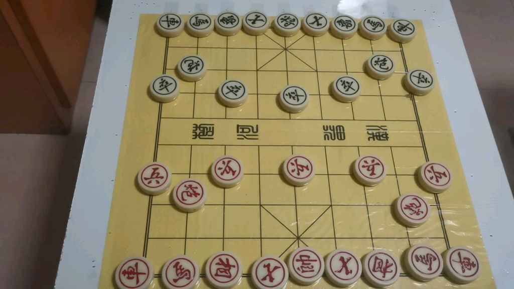 象棋流行開局思路第一講中炮直橫車對屏風馬兩頭蛇