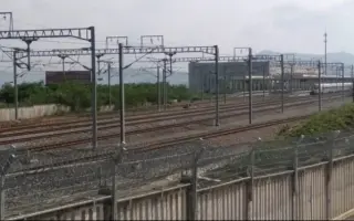 惠州南站高铁近距离拍摄短视频