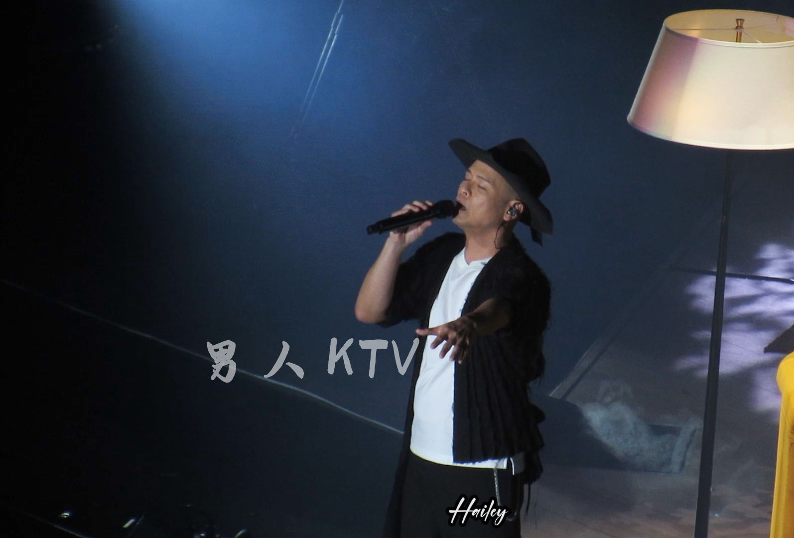 侧田第一秒巡回演唱会深圳站 男人ktv