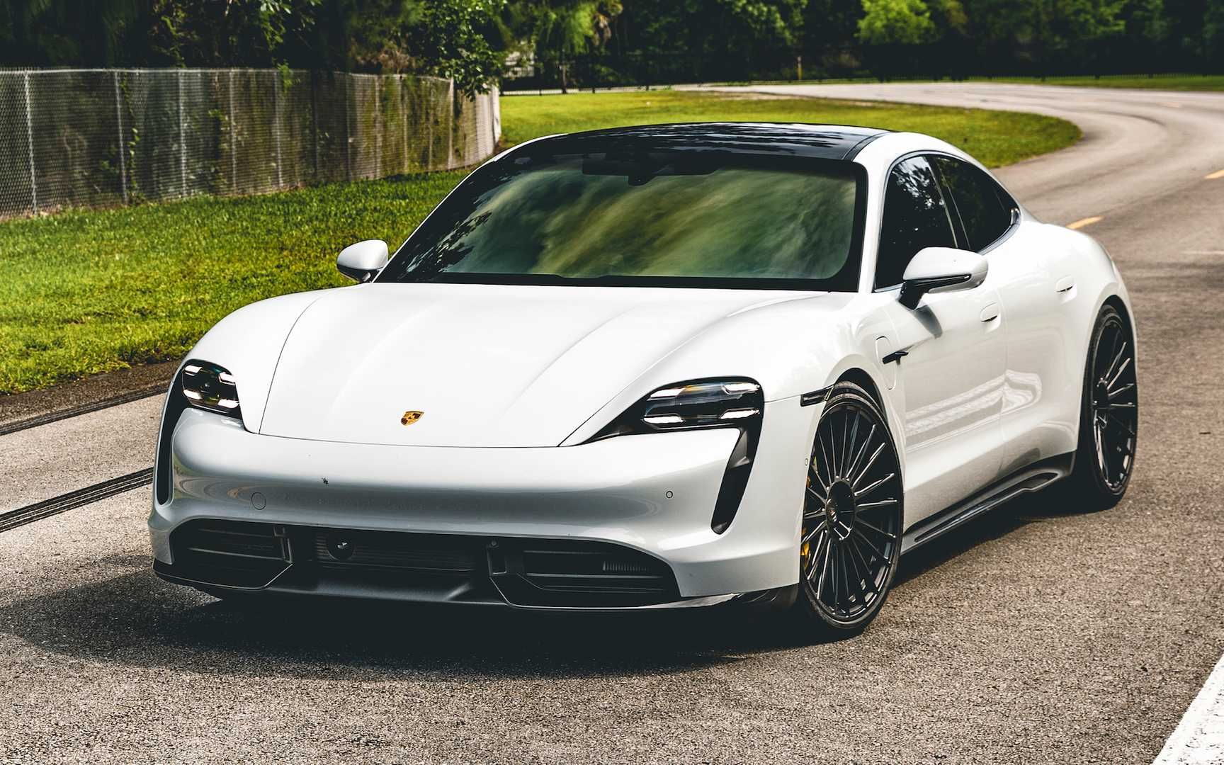 保时捷taycan,2021款,新车上市,豪华内饰,百公里仅需3.7秒