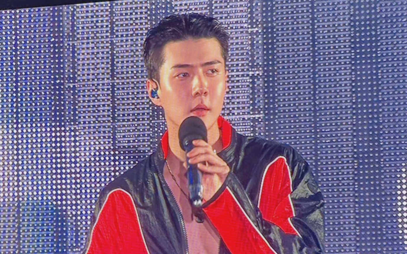 【吴世勋】我靠老公你深v勾引!最新《on me》solo舞台!