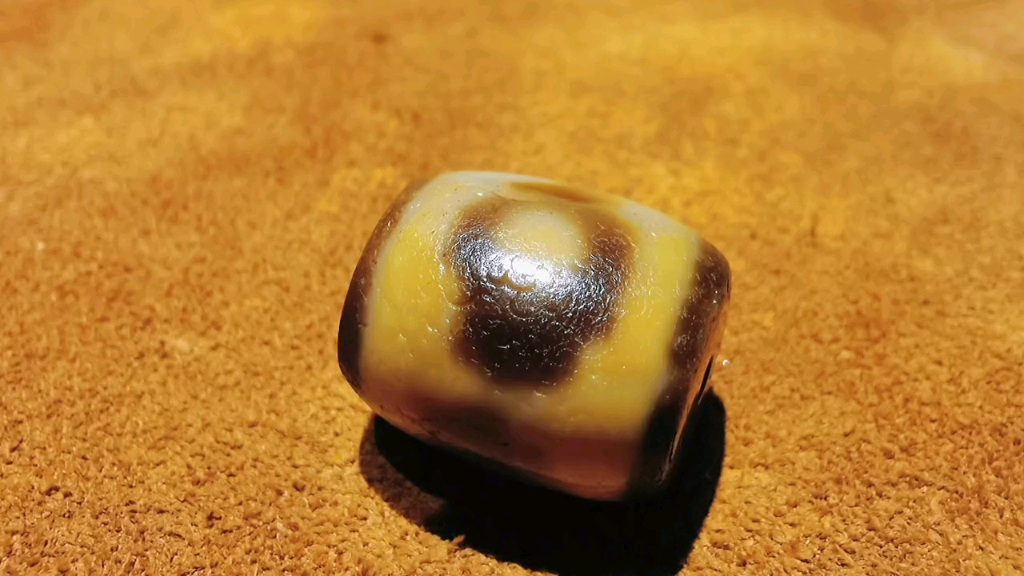 至纯坛城三眼天珠