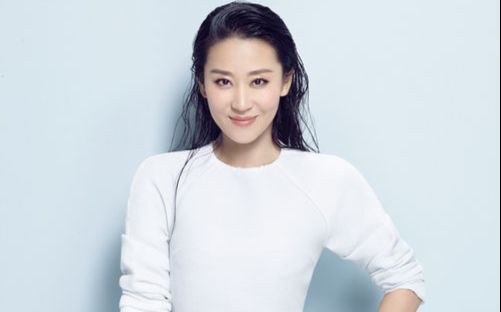 喜剧私人订制2013一心想过烈士瘾的陕西口音女青年苗圃饰