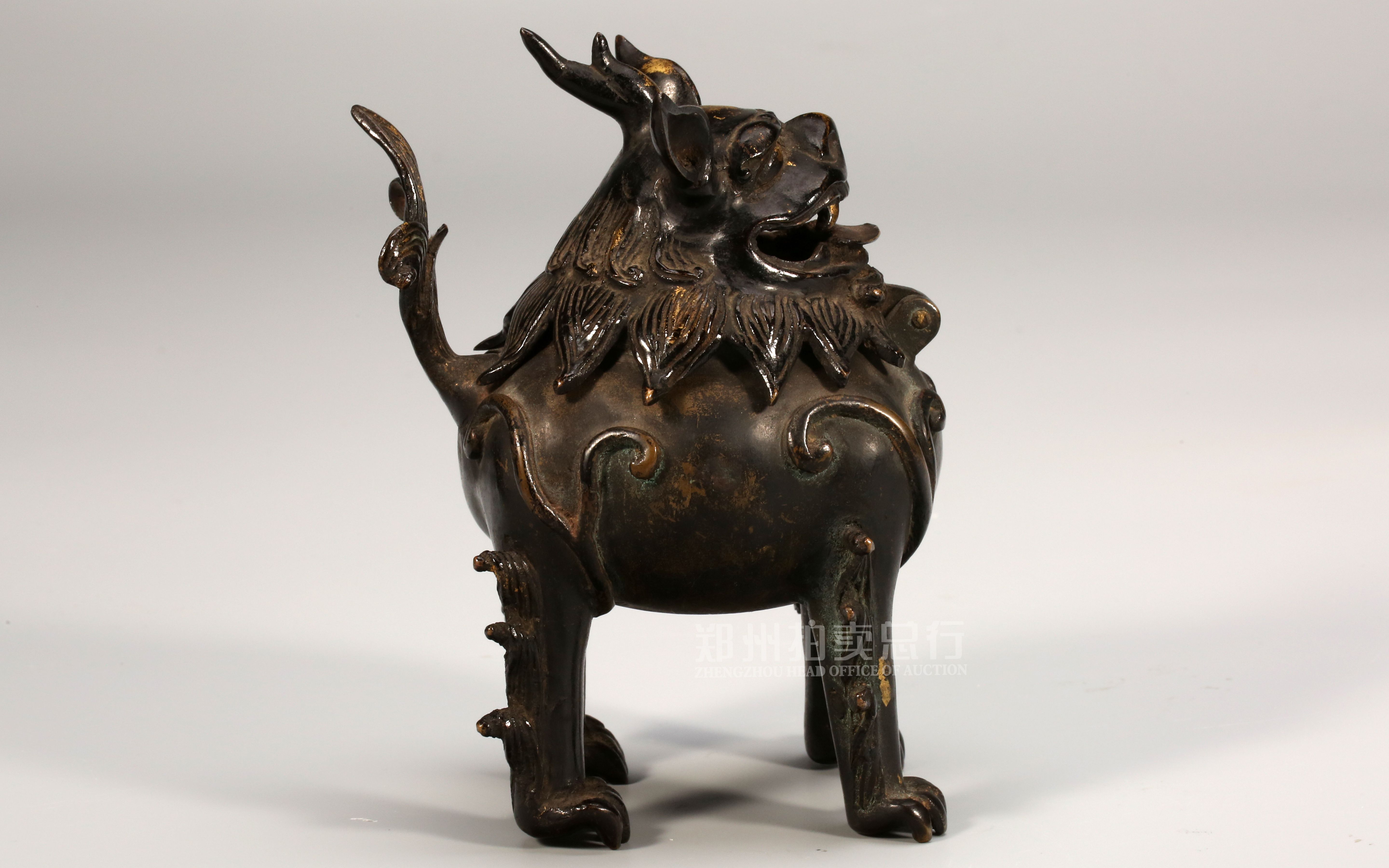 蔡一阳文物鉴赏之清代狻猊铜鎏金熏炉