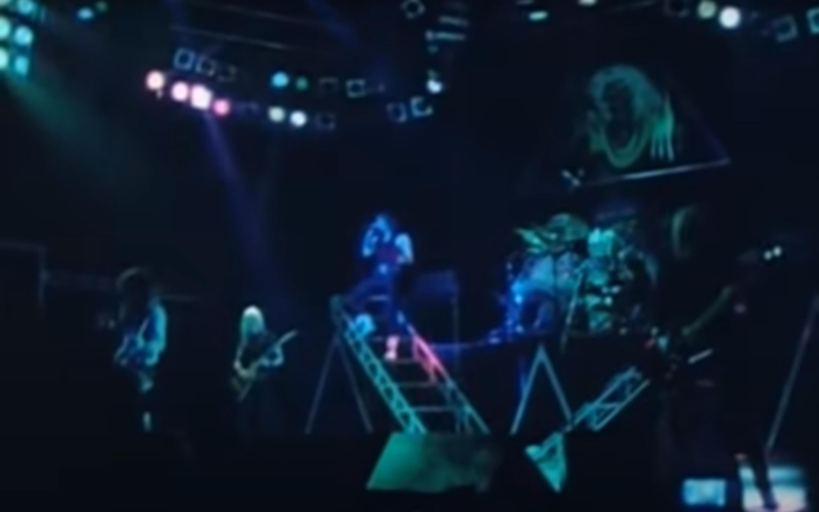 [图]Iron Maiden - Hallowed Be Thy Name (Live in London 1982)