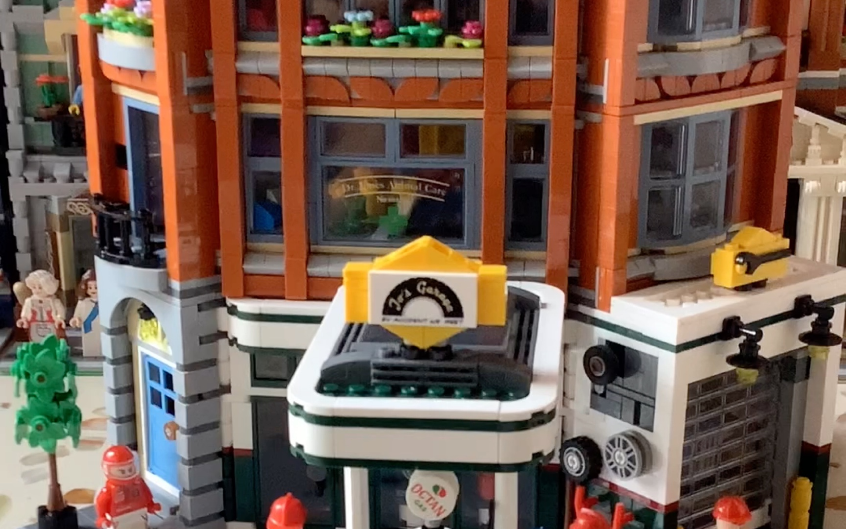 乐高街景系列转角汽车维修站套内moc