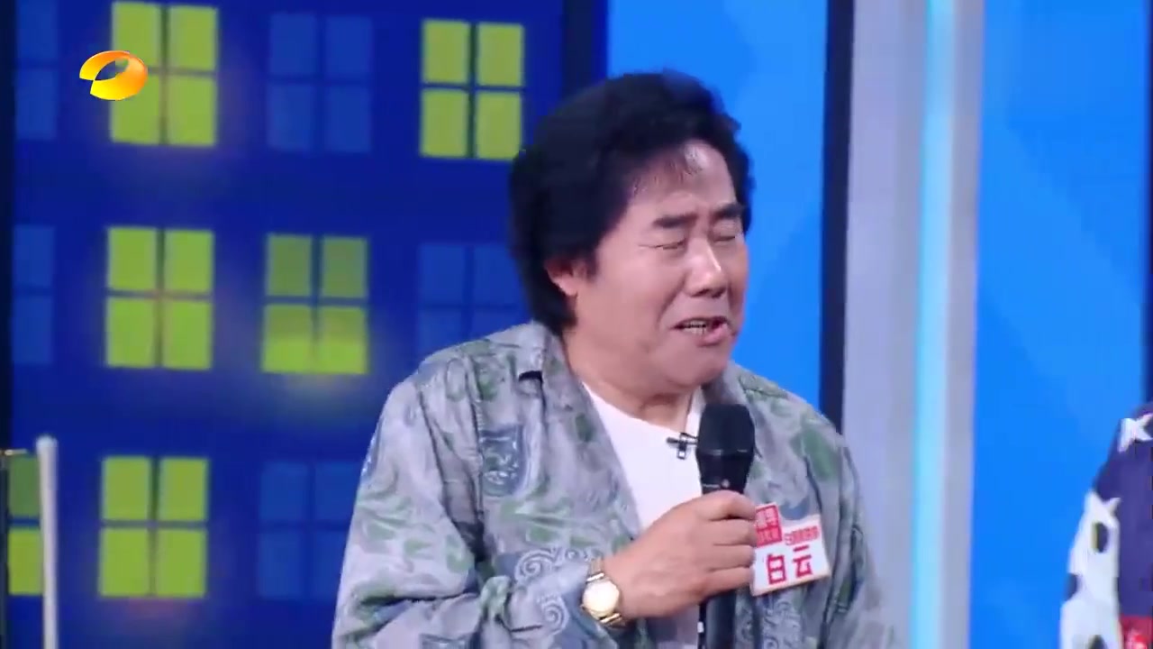 白凯南刚出生就被爸爸抛起来,汪涵神模仿动作!贼高兴