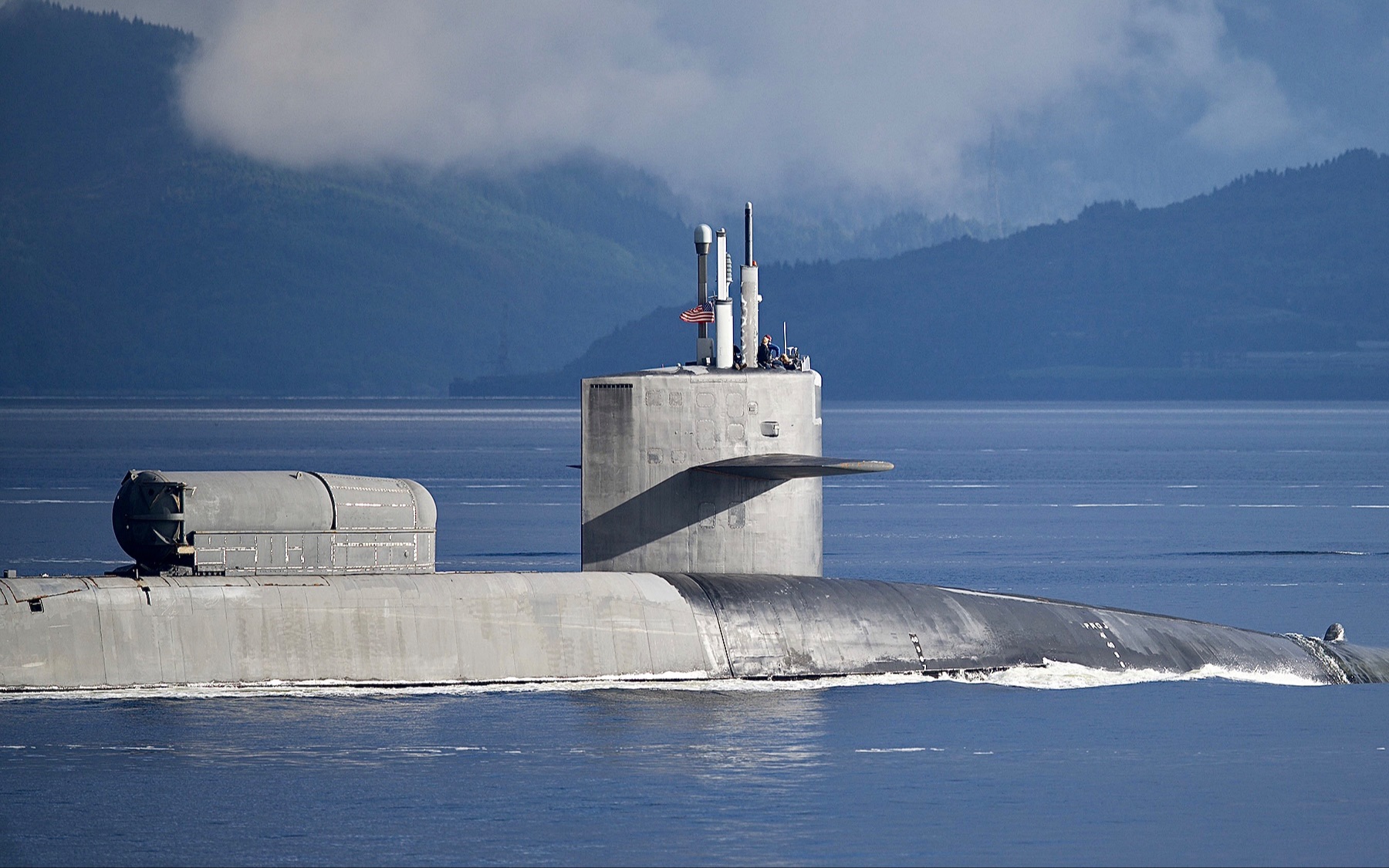 美军佛罗里达号巡航导弹核潜艇到访苏格兰