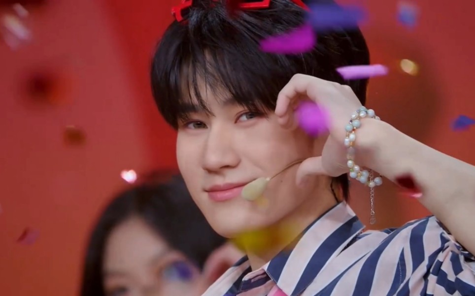 张真源《亲亲爱》舞台单人part