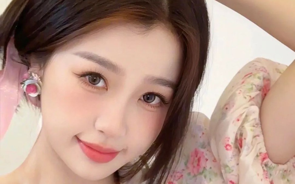 虞书欣明星头像