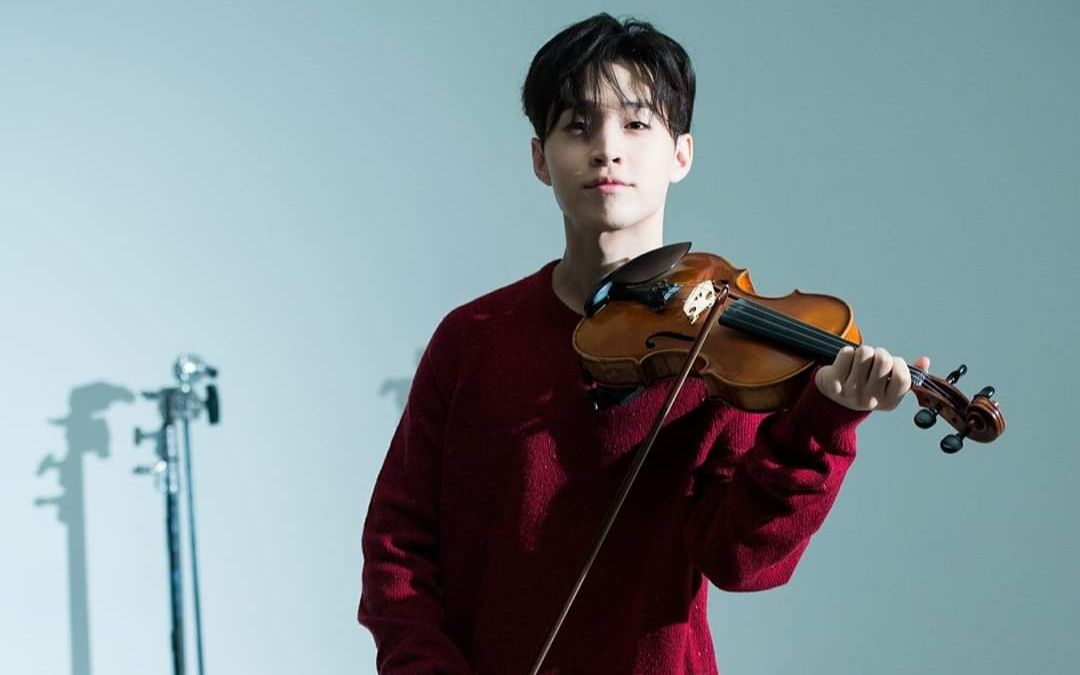 henry刘宪华 和j频道在早年已经有合作过好多次.