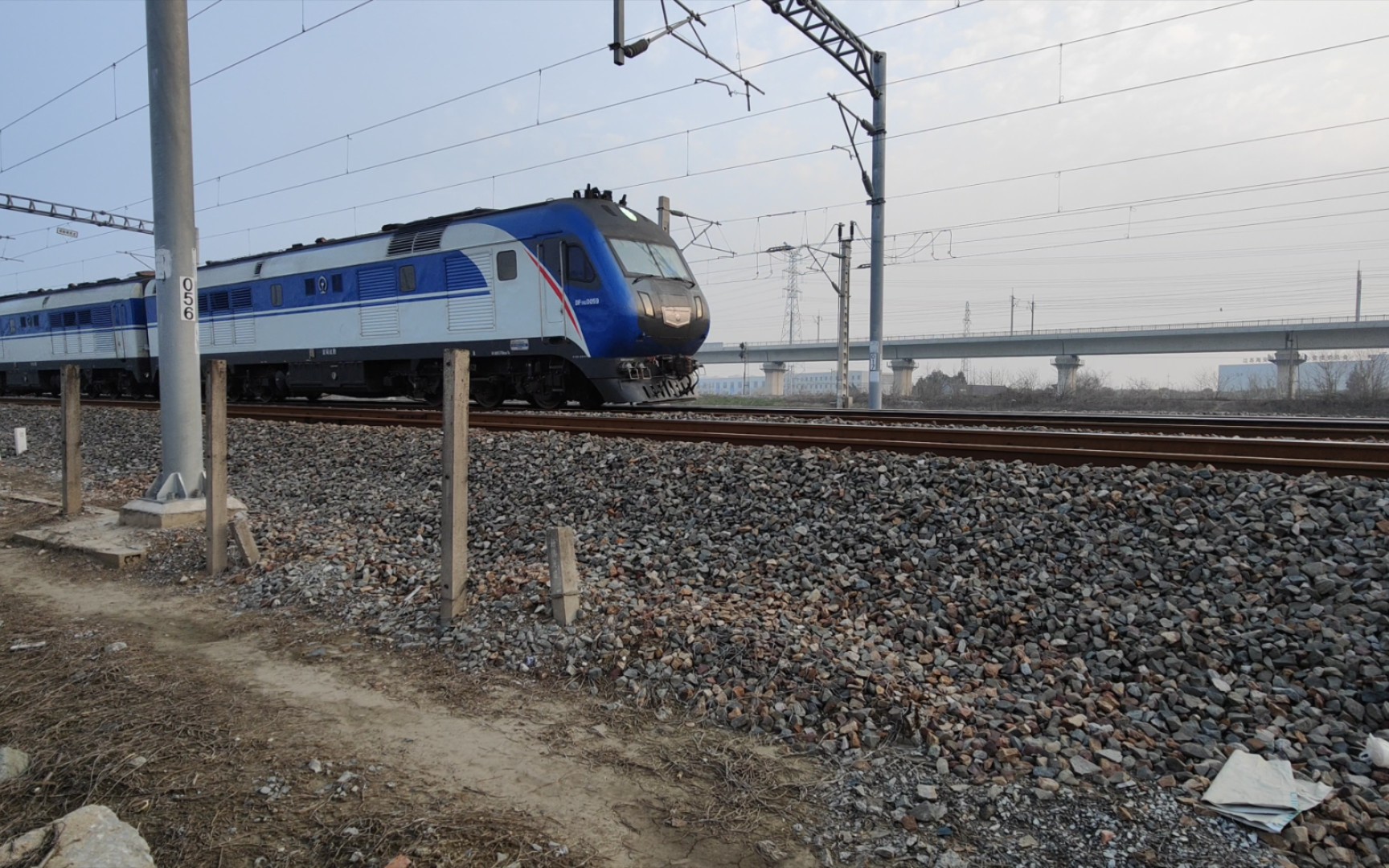 3.5摄 z51次 df11g 59-60牵引 海安站l场幺道停车