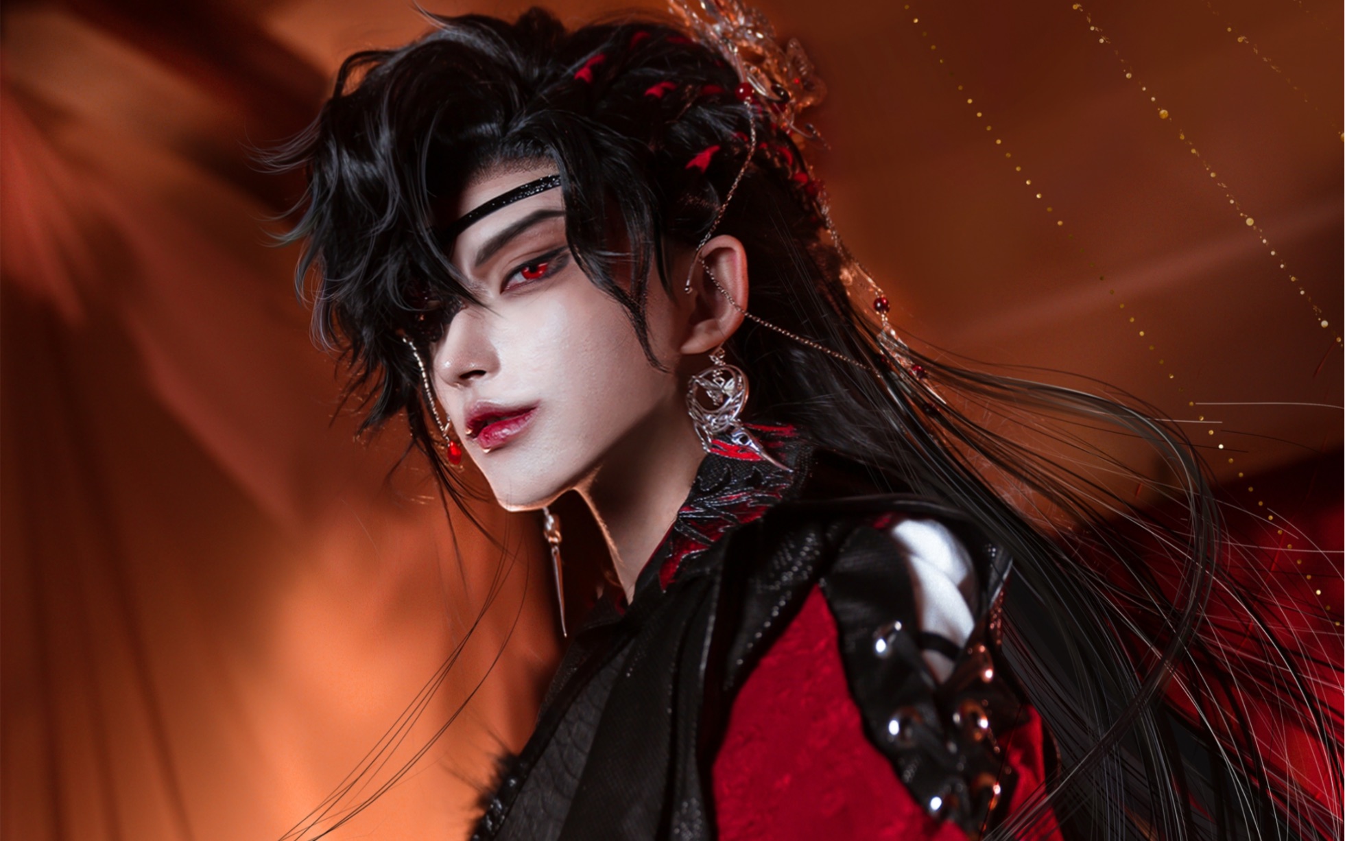 [图]“ 一对一你也毫无胜算 ”【天官赐福/花城cos/白未ALI】